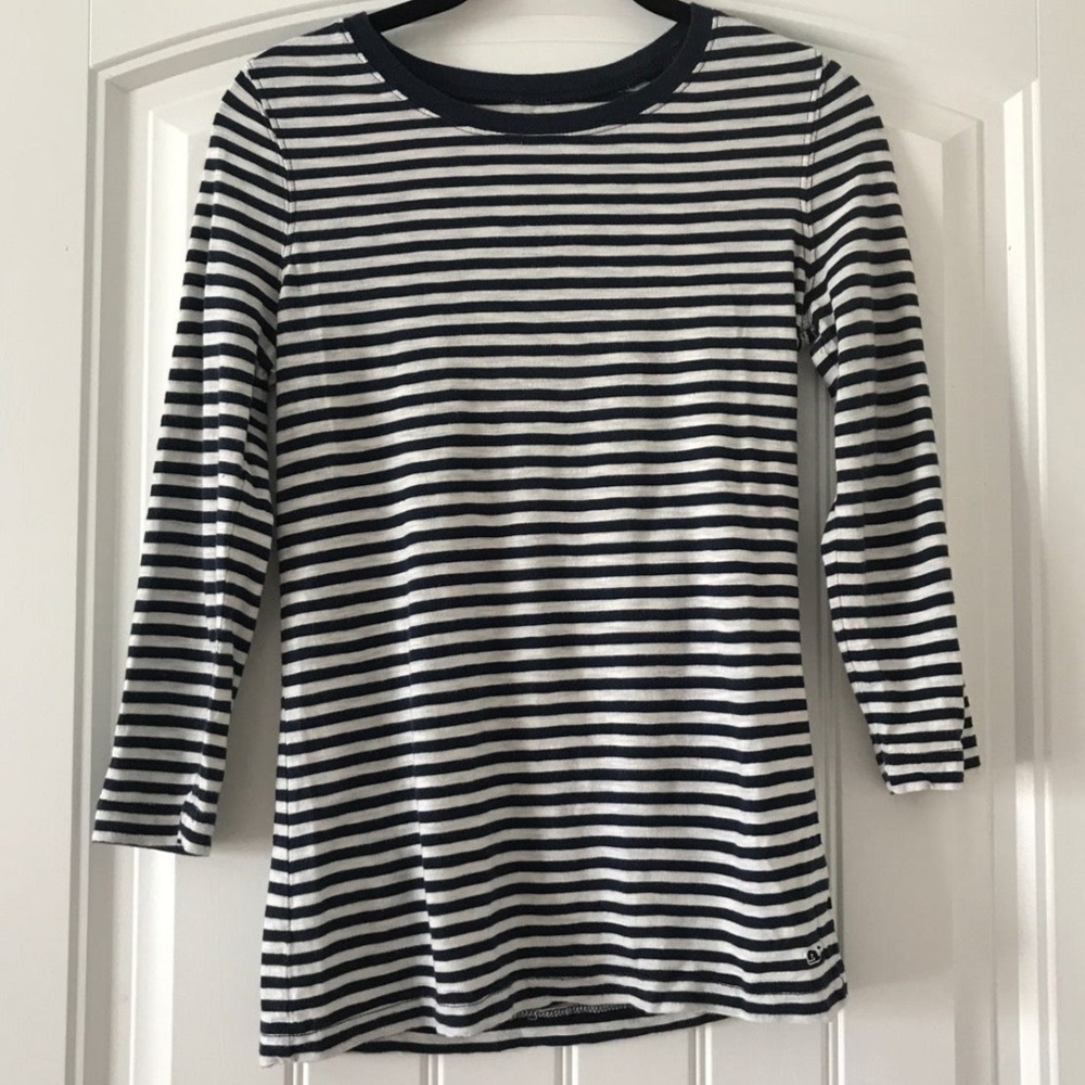 vineyard vines striped shirt